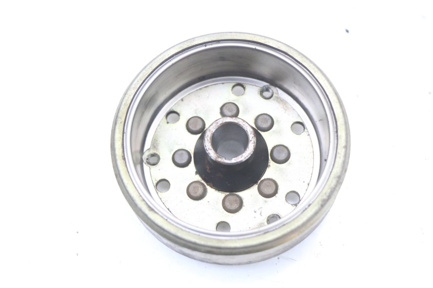 photo de ROTOR STATOR PEUGEOT LUDIX 50 (2008 - 2017) - Zbliżenie techniczne