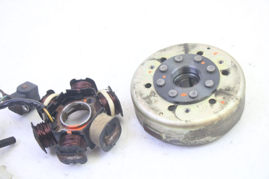 photo de ROTOR STATOR PEUGEOT LUDIX 50 (2008 - 2017) - Szczegół części