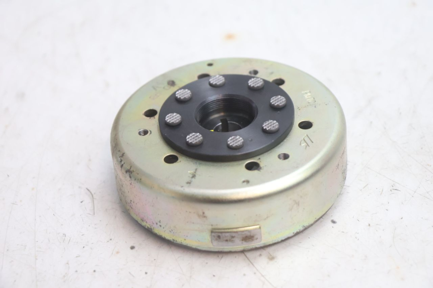 photo de ROTOR STATOR PEUGEOT LUDIX 50 (2005 - 2007) - Zbliżenie techniczne