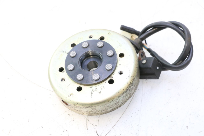 photo de ROTOR STATOR PEUGEOT LUDIX ONE 50 (2004 - 2013) - Inny kąt widzenia