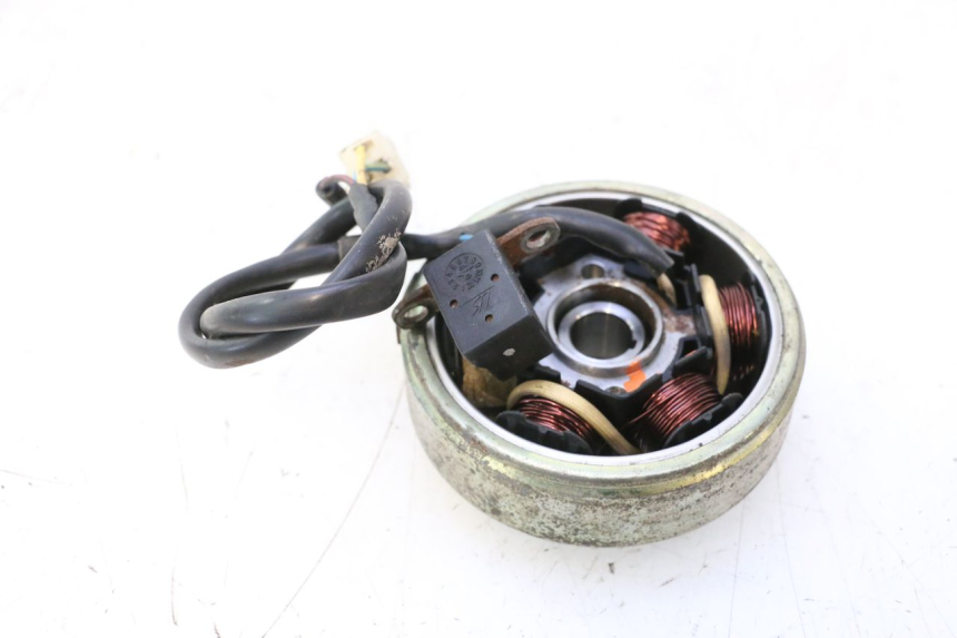 photo de ROTOR STATOR PEUGEOT LUDIX ONE 50 (2004 - 2013) - Zbliżenie techniczne