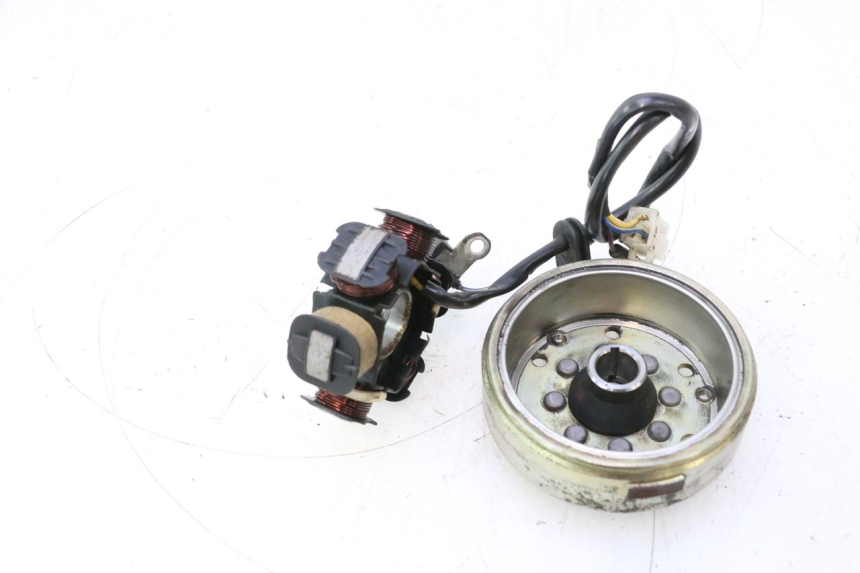 photo de ROTOR STATOR PEUGEOT LUDIX ONE 50 (2004 - 2013) - Widok ogólny