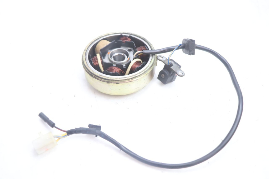 photo de ROTOR STATOR PEUGEOT LUDIX ONE 50 (2004 - 2006) - Inny kąt widzenia