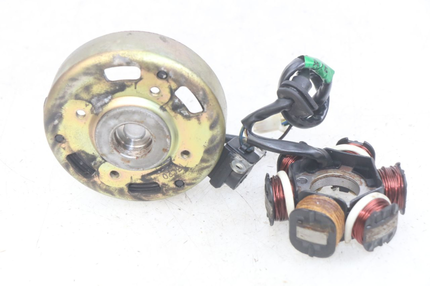 photo de ROTOR STATOR SYM MIO 50 (2011 - 2017) - Inny kąt widzenia