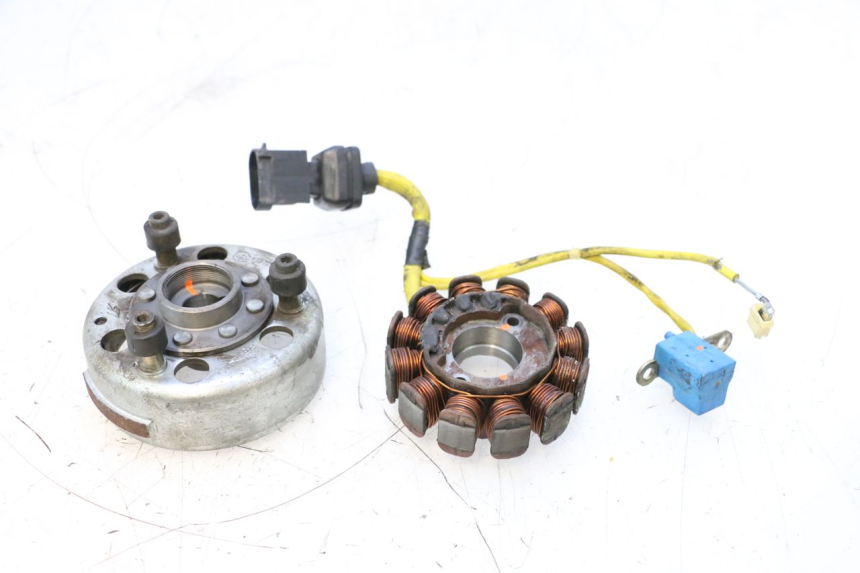 photo de ROTOR STATOR PIAGGIO MP3 125 (2006 - 2014) - Widok główny