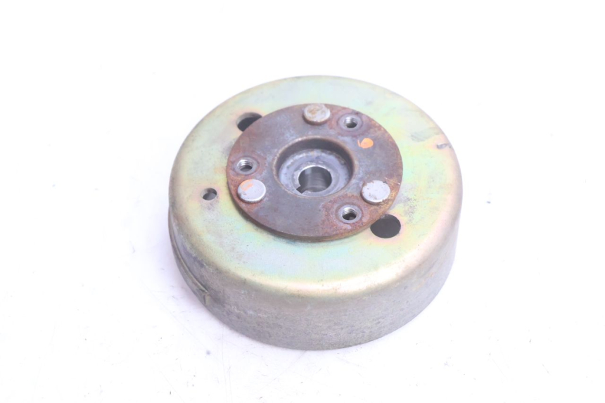 photo de ROTOR STATOR YAMAHA NEO'S NEOS 2T 50 (1998 - 2007) - Zbliżenie techniczne