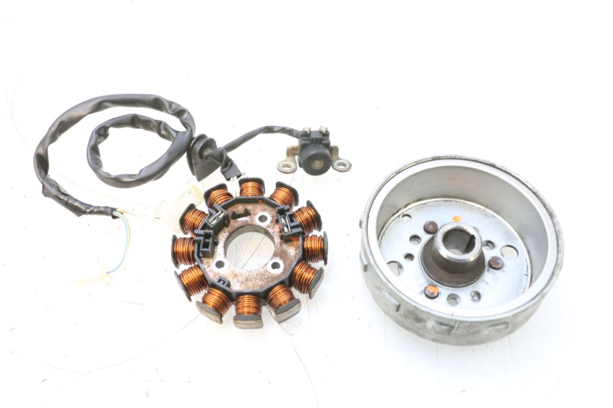 photo de ROTOR STATOR YAMAHA NEOS NEO'S 4T 50 (2008 - 2016) - Szczegół części
