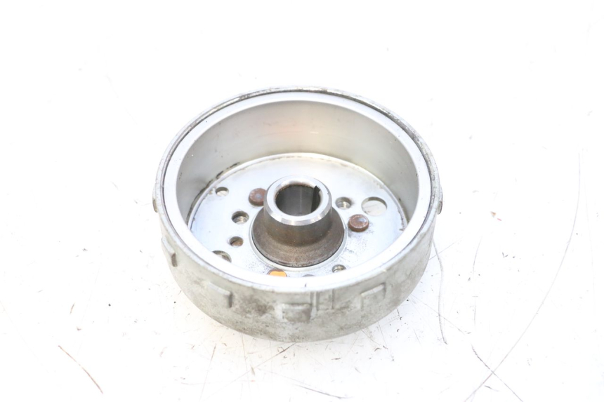 photo de ROTOR STATOR YAMAHA NEOS NEO'S 4T 50 (2008 - 2016) - Szczegóły charakterystyczne