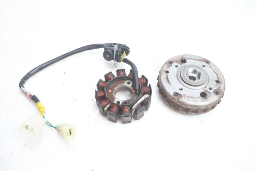photo de ROTOR STATOR KYMCO LIKE 4T 50 (2019 - 2025) - Widok główny