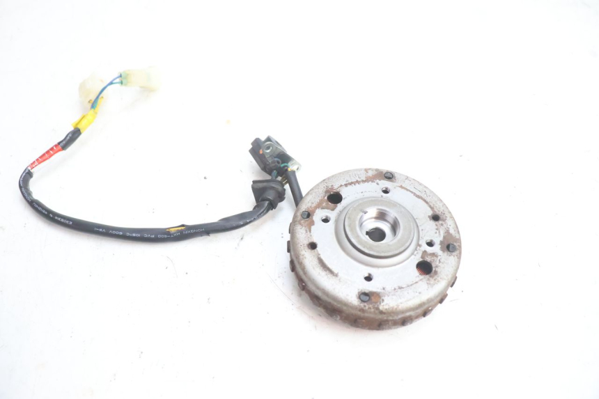 photo de ROTOR STATOR KYMCO LIKE 4T 50 (2019 - 2025) - Zoom stanu zużycia