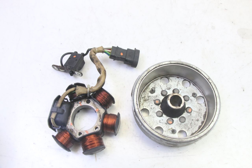 photo de ROTOR STATOR PIAGGIO NEW TYPHOON 50 (2010 - 2017) - Szczegół części