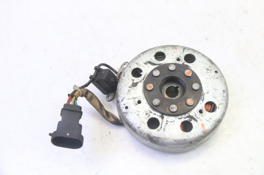 photo de ROTOR STATOR PIAGGIO NEW TYPHOON 50 (2010 - 2017) - Zoom stanu zużycia