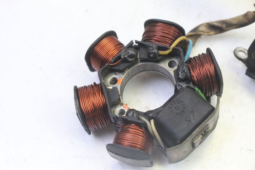 photo de ROTOR STATOR PIAGGIO NEW TYPHOON 50 (2010 - 2017) - Punkty mocowania