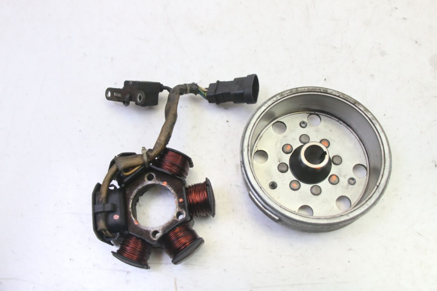 photo de ROTOR STATOR PIAGGIO NEW TYPHOON 50 (2010 - 2017) - Szczegół części