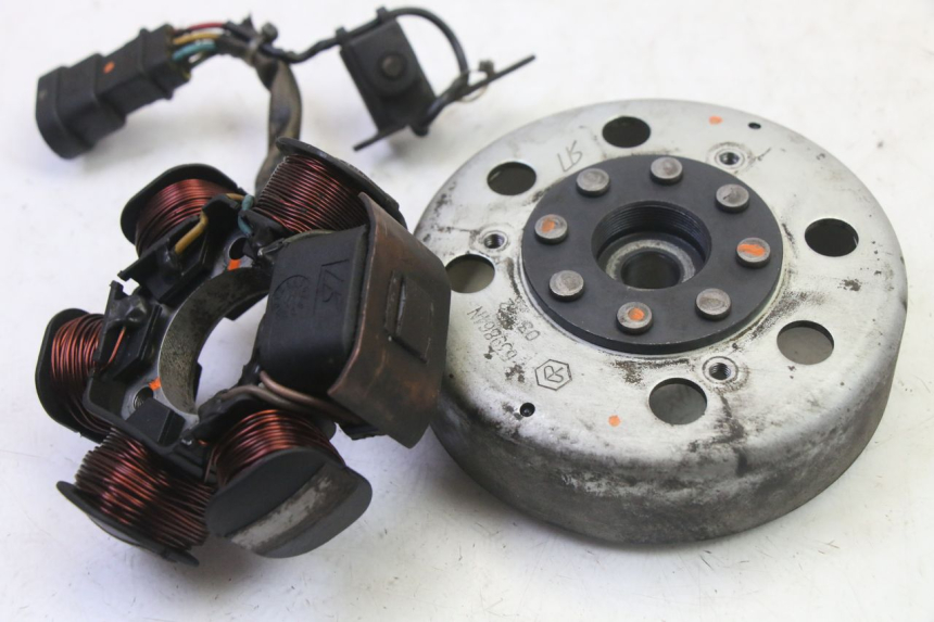 photo de ROTOR STATOR PIAGGIO NEW TYPHOON 50 (2010 - 2017) - Zoom stanu zużycia