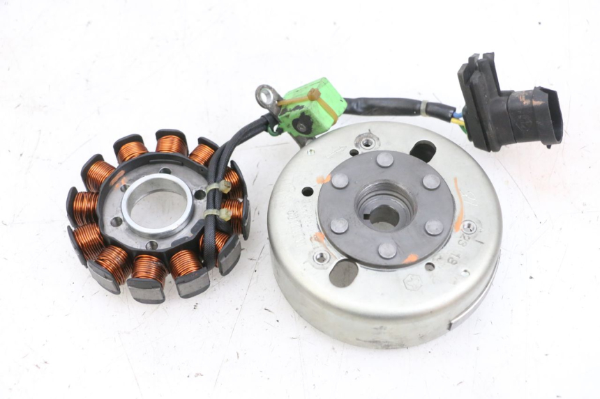 photo de ROTOR STATOR PIAGGIO NEW TYPHOON 50 (2018 - 2021) - Widok główny