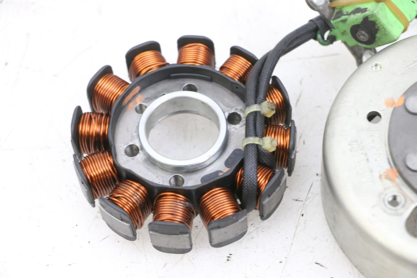 photo de ROTOR STATOR PIAGGIO NEW TYPHOON 50 (2018 - 2021) - Szczegóły charakterystyczne