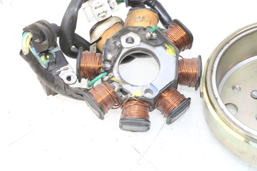 photo de ROTOR STATOR JM MOTORS OLDIES 4T 50 (2010 - 2020) - Widok z bliska