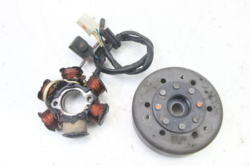 photo de ROTOR STATOR PEUGEOT KISBEE 2T 50 (2010 - 2017) - Widok główny