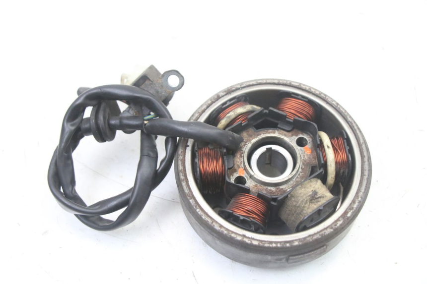 photo de ROTOR STATOR PEUGEOT KISBEE 2T 50 (2010 - 2017) - Inny kąt widzenia