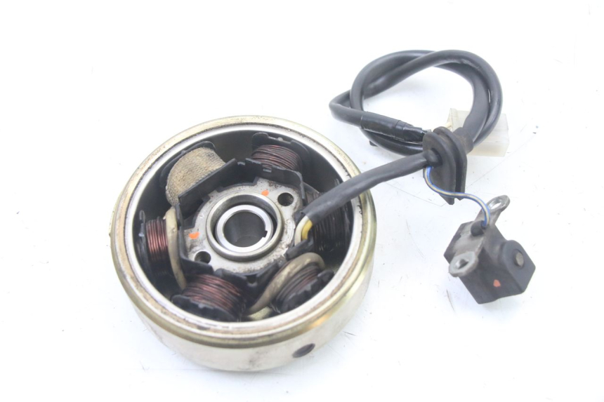 photo de ROTOR STATOR PEUGEOT LUDIX ONE 50 (2005 - 2008) - Zbliżenie techniczne