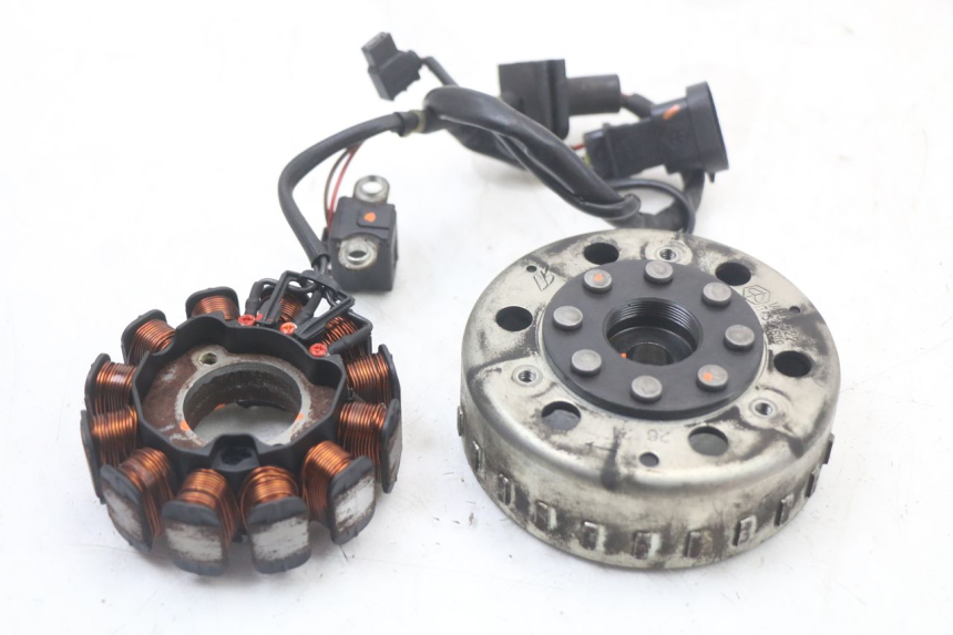 photo de ROTOR STATOR PIAGGIO LIBERTY IGET 4T 50 (2021 - 2025) - Szczegół części