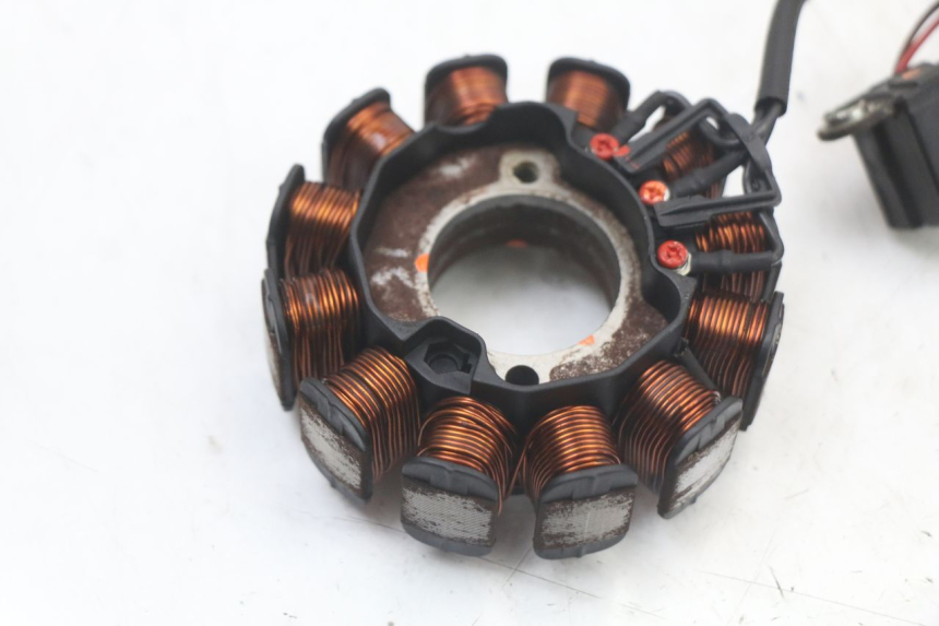 photo de ROTOR STATOR PIAGGIO LIBERTY IGET 4T 50 (2021 - 2025) - Oznaczenia i referencje