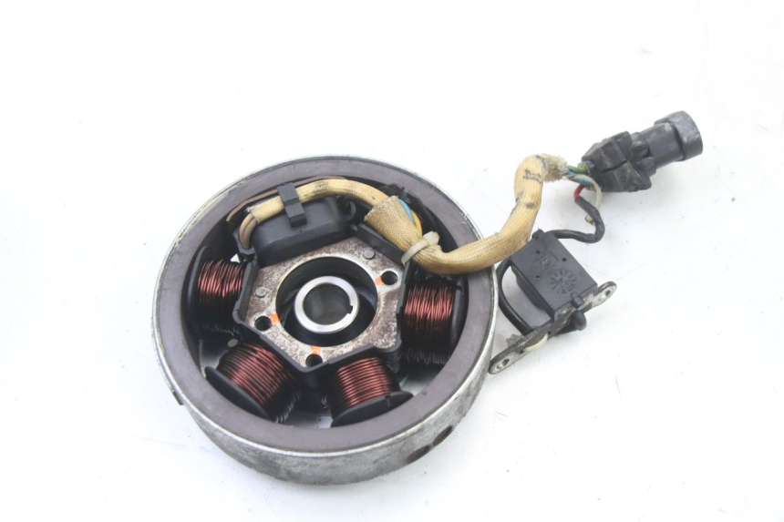 photo de ROTOR STATOR PIAGGIO VESPA S 2T 50 (2007 - 2014) - Inny kąt widzenia