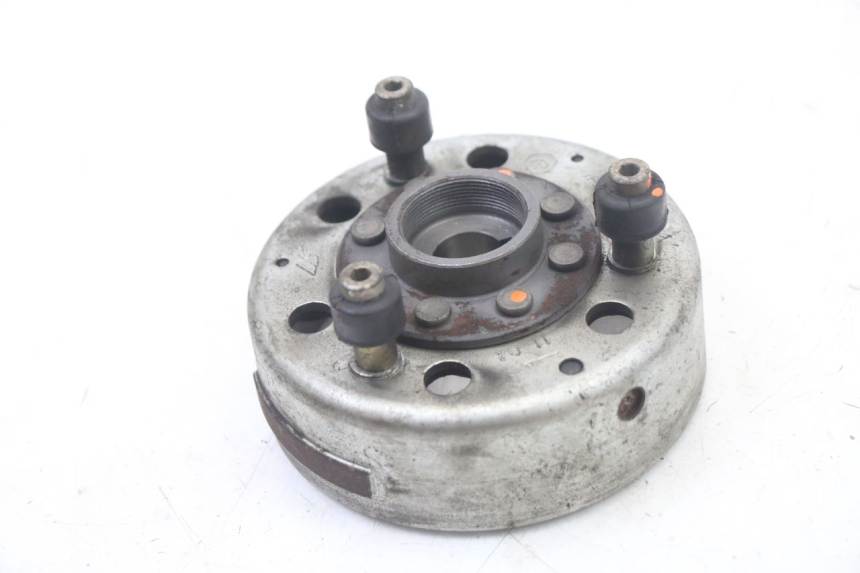 photo de ROTOR STATOR PIAGGIO X8 125 (2004 - 2007) - Zbliżenie techniczne