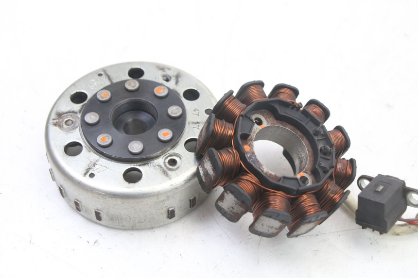 photo de ROTOR STATOR PIAGGIO ZIP 4T 50 (2018 - 2020) - Zoom stanu zużycia
