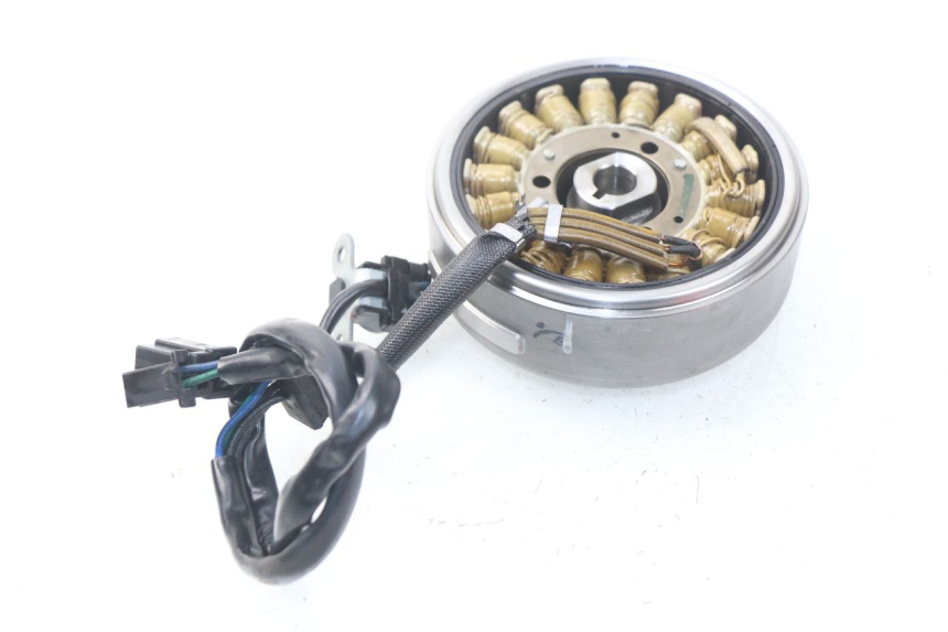 photo de ROTOR STATOR SUZUKI RV VAN VAN 125 (2003 - 2008) - Inny kąt widzenia
