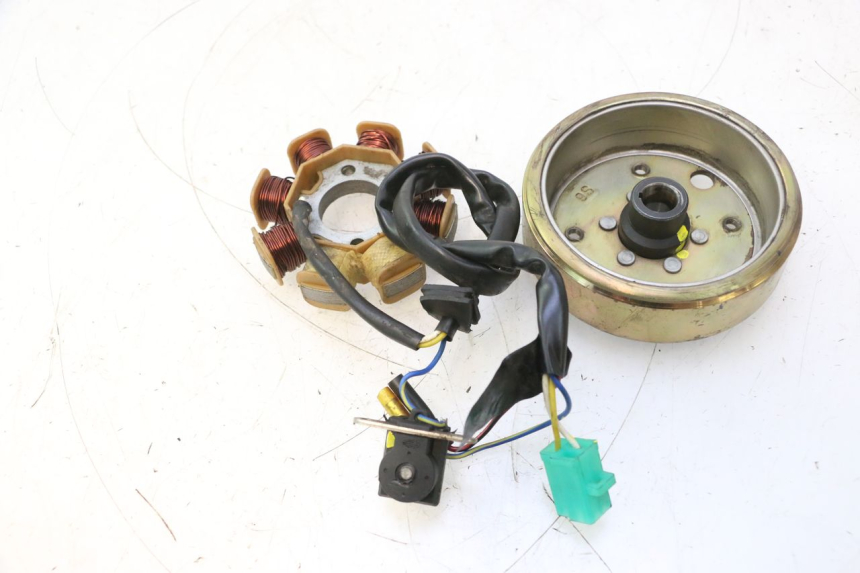 photo de ROTOR STATOR JM MOTORS SANTANA 50 (2014 - 2023) - Inny kąt widzenia
