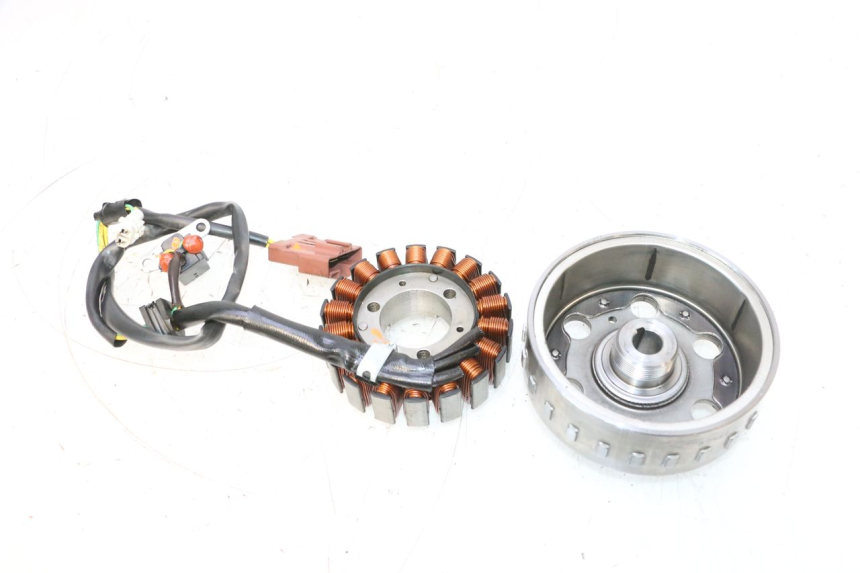 photo de ROTOR STATOR PEUGEOT SATELIS COMPRESSOR K15 125 (2006 - 2009) - Szczegół części