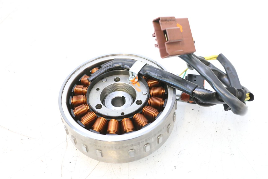 photo de ROTOR STATOR PEUGEOT SATELIS COMPRESSOR K15 125 (2006 - 2009) - Zoom stanu zużycia