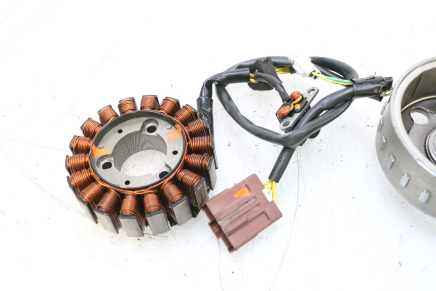 photo de ROTOR STATOR PEUGEOT SATELIS COMPRESSOR K15 125 (2006 - 2009) - Część sprawdzona
