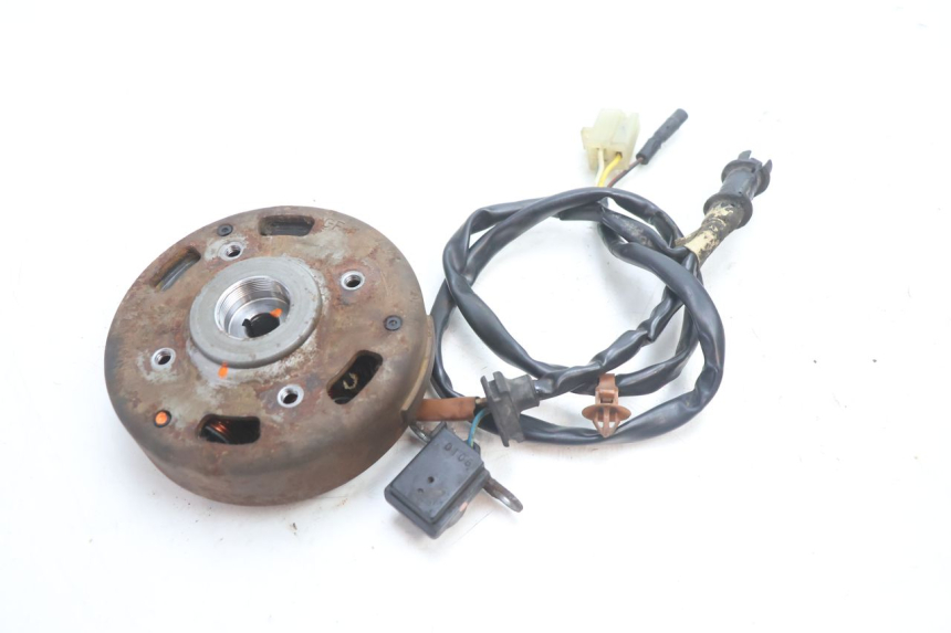 photo de ROTOR STATOR PEUGEOT SPEEDFIGHT 2 AC 50 (2000 - 2009) - Zoom stanu zużycia
