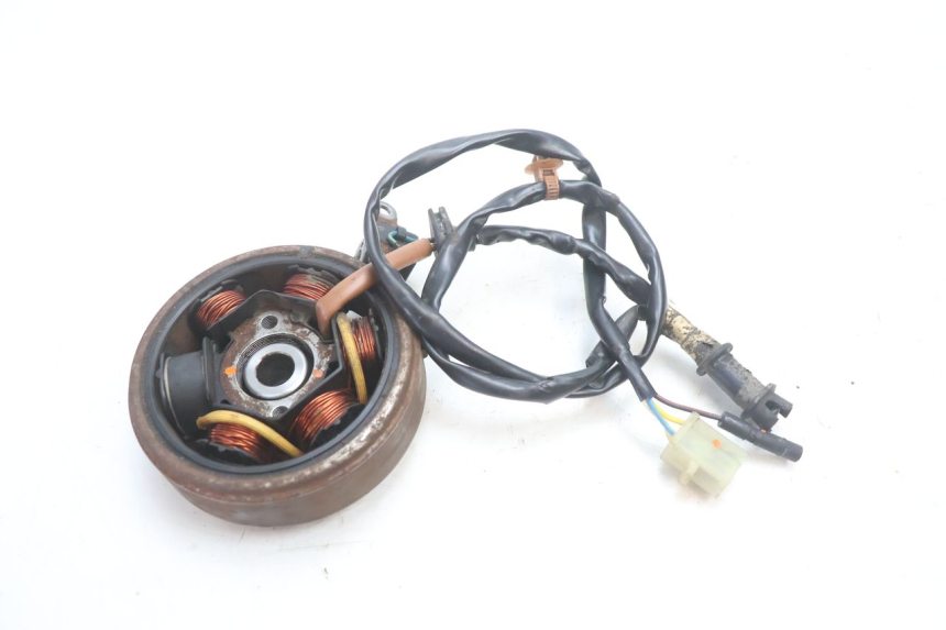 photo de ROTOR STATOR PEUGEOT SPEEDFIGHT 2 AC 50 (2000 - 2009) - Inny kąt widzenia