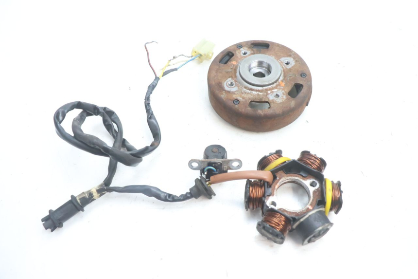 photo de ROTOR STATOR PEUGEOT SPEEDFIGHT 2 AC 50 (2000 - 2009) - Widok główny