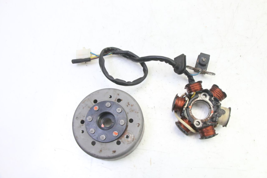 photo de ROTOR STATOR PEUGEOT SPEEDFIGHT 3 AIR 50 (2009 - 2015) - Widok główny