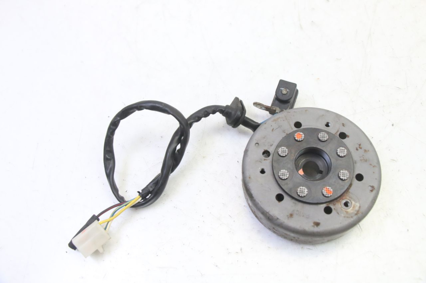 photo de ROTOR STATOR PEUGEOT SPEEDFIGHT 3 AIR 50 (2009 - 2015) - Zoom stanu zużycia