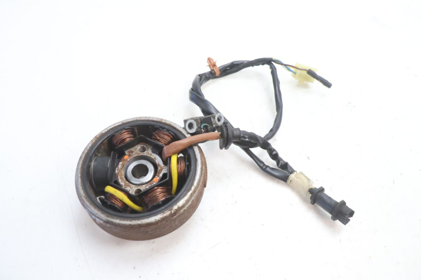 photo de ROTOR STATOR PEUGEOT SPEEDFIGHT LC 50 (1996 - 2002) - Inny kąt widzenia