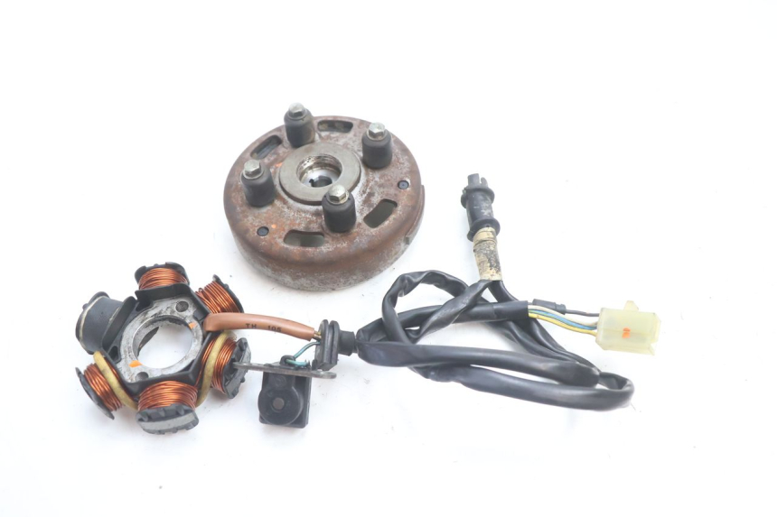 photo de ROTOR STATOR PEUGEOT SPEEDFIGHT LC 50 (1996 - 2002) - Widok główny