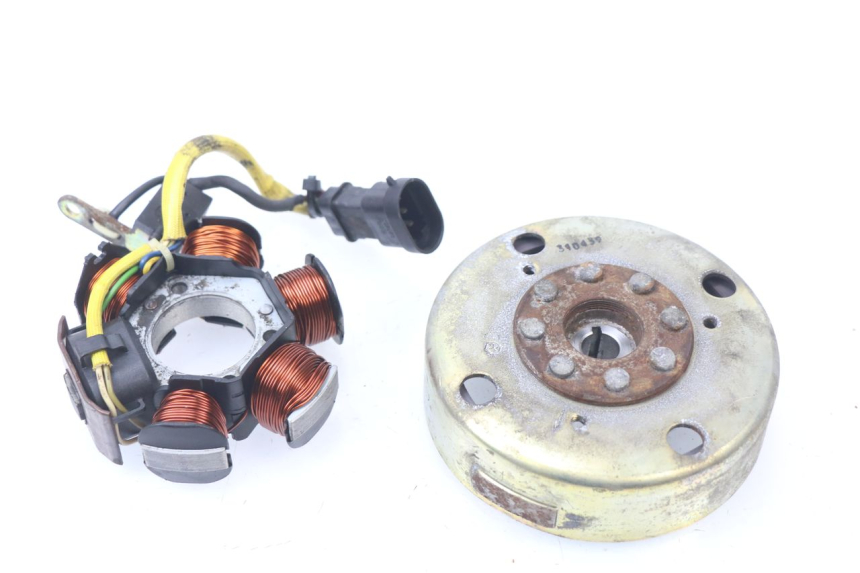 photo de ROTOR STATOR APRILIA SR CARB LC 2T 50 (2004 - 2012) - Widok główny