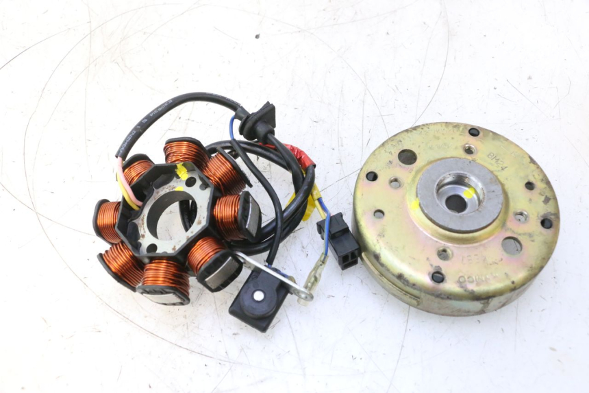 photo de ROTOR STATOR KYMCO SUPER 8 2T 50 (2007 - 2013) - Widok główny