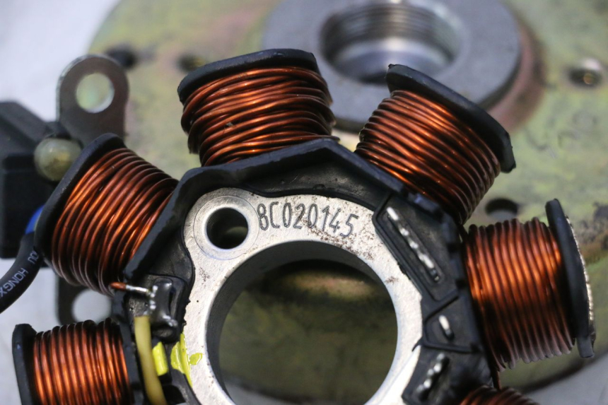 photo de ROTOR STATOR KYMCO SUPER 8 2T 50 (2007 - 2013) - Widok ogólny