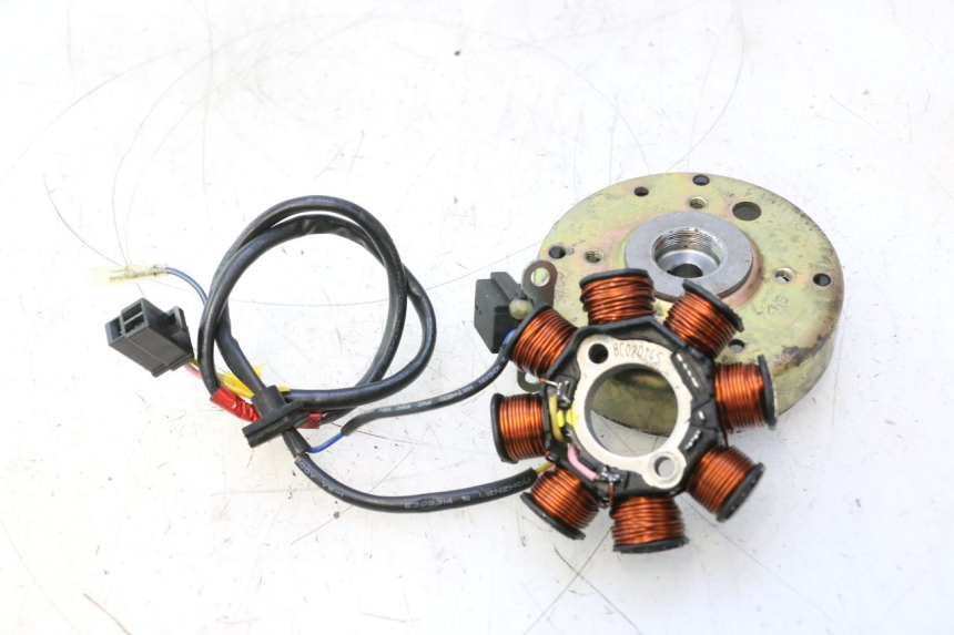 photo de ROTOR STATOR KYMCO SUPER 8 2T 50 (2007 - 2013) - Punkty mocowania