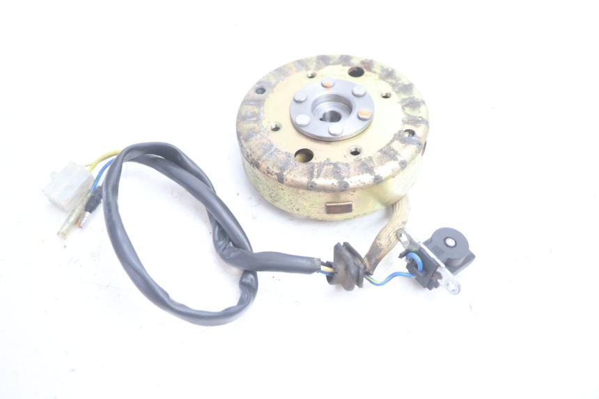 photo de ROTOR STATOR BAOTIAN TRAVEL SPIRIT 50 (2010 - 2012) - Zoom stanu zużycia