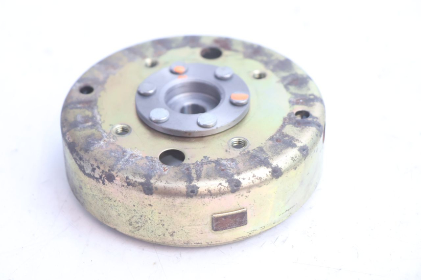 photo de ROTOR STATOR BAOTIAN TRAVEL SPIRIT 50 (2010 - 2012) - Zbliżenie techniczne
