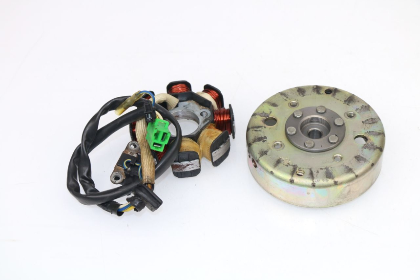 photo de ROTOR STATOR BAOTIAN TRAVEL SPIRIT 50 (2010 - 2012) - Widok główny