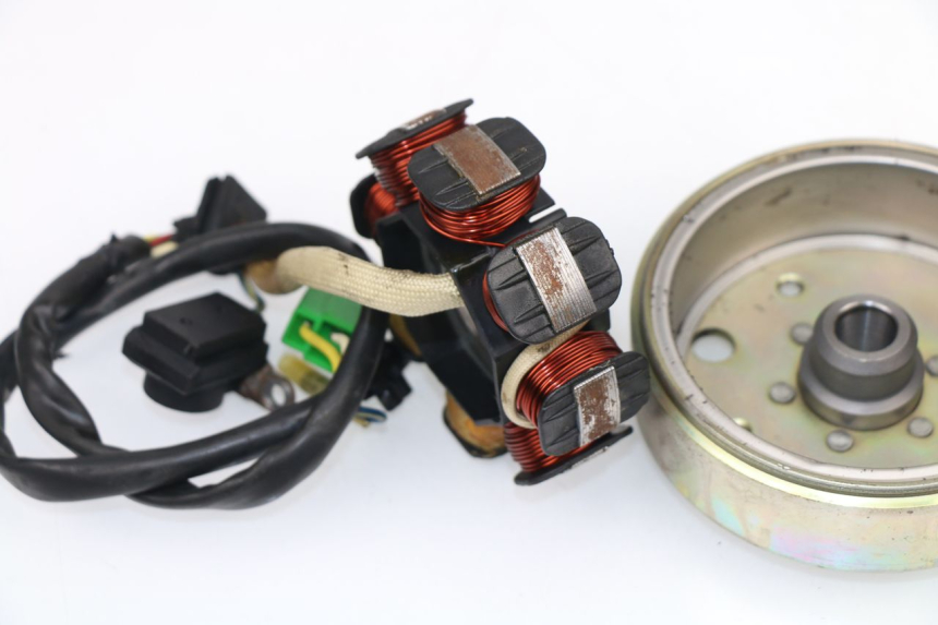 photo de ROTOR STATOR BAOTIAN TRAVEL SPIRIT 50 (2010 - 2012) - Zbliżenie techniczne